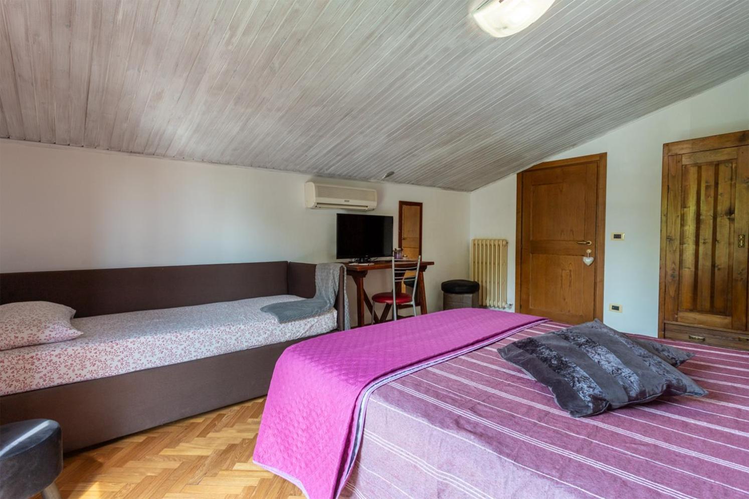 Maxi Paradiso - Guest House A Due Passi Dal Lago Trasimeno Torricella  Exterior photo